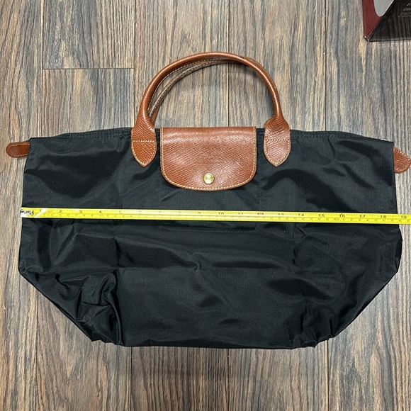 Authentic Longchamp bag - Picture 4 of 9